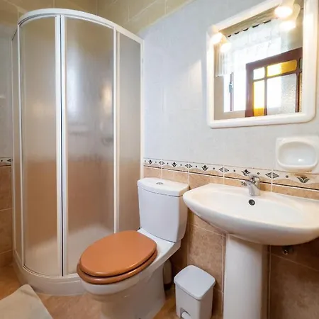 4 Bedroom With Large Private Pool Nyaraló