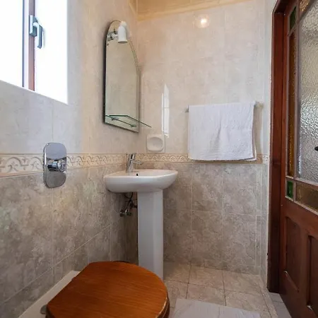 4 Bedroom With Large Private Pool * Xewkija