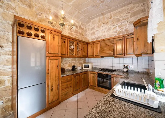 Tatil Evi 4 Bedroom With Large Private Pool *