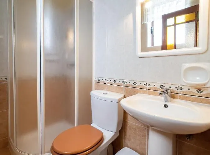 4 Bedroom With Large Private Pool Tatil Evi