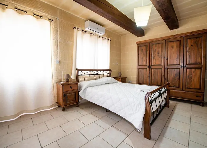 Tatil Evi 4 Bedroom With Large Private Pool *