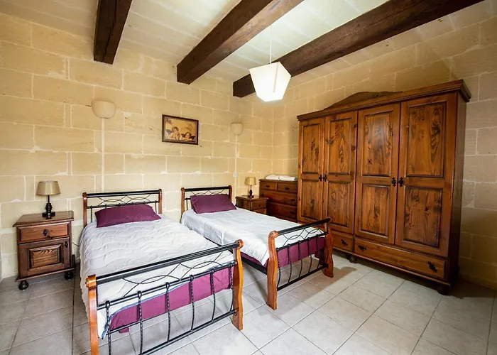 Tatil Evi 4 Bedroom With Large Private Pool